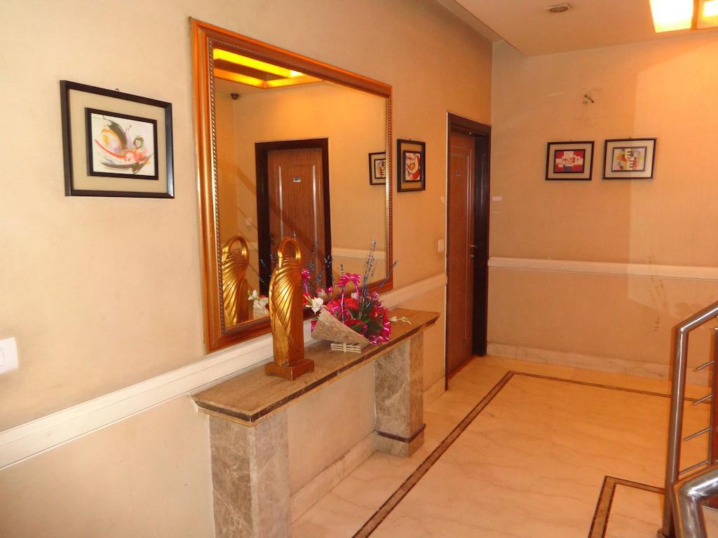 Hotel Picasso Paschim Vihar Delhi - Couple Friendly Local Ids Accepted Экстерьер фото