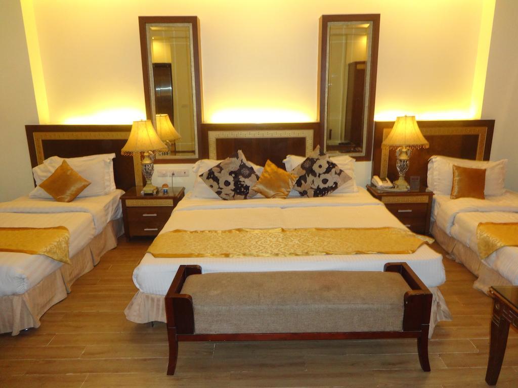 Hotel Picasso Paschim Vihar Delhi - Couple Friendly Local Ids Accepted Экстерьер фото